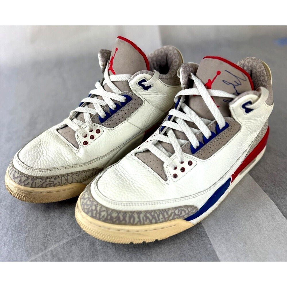 Size 11.5 - Air Jordan 3 Retro International Flight - Pre Owned - 136064 140